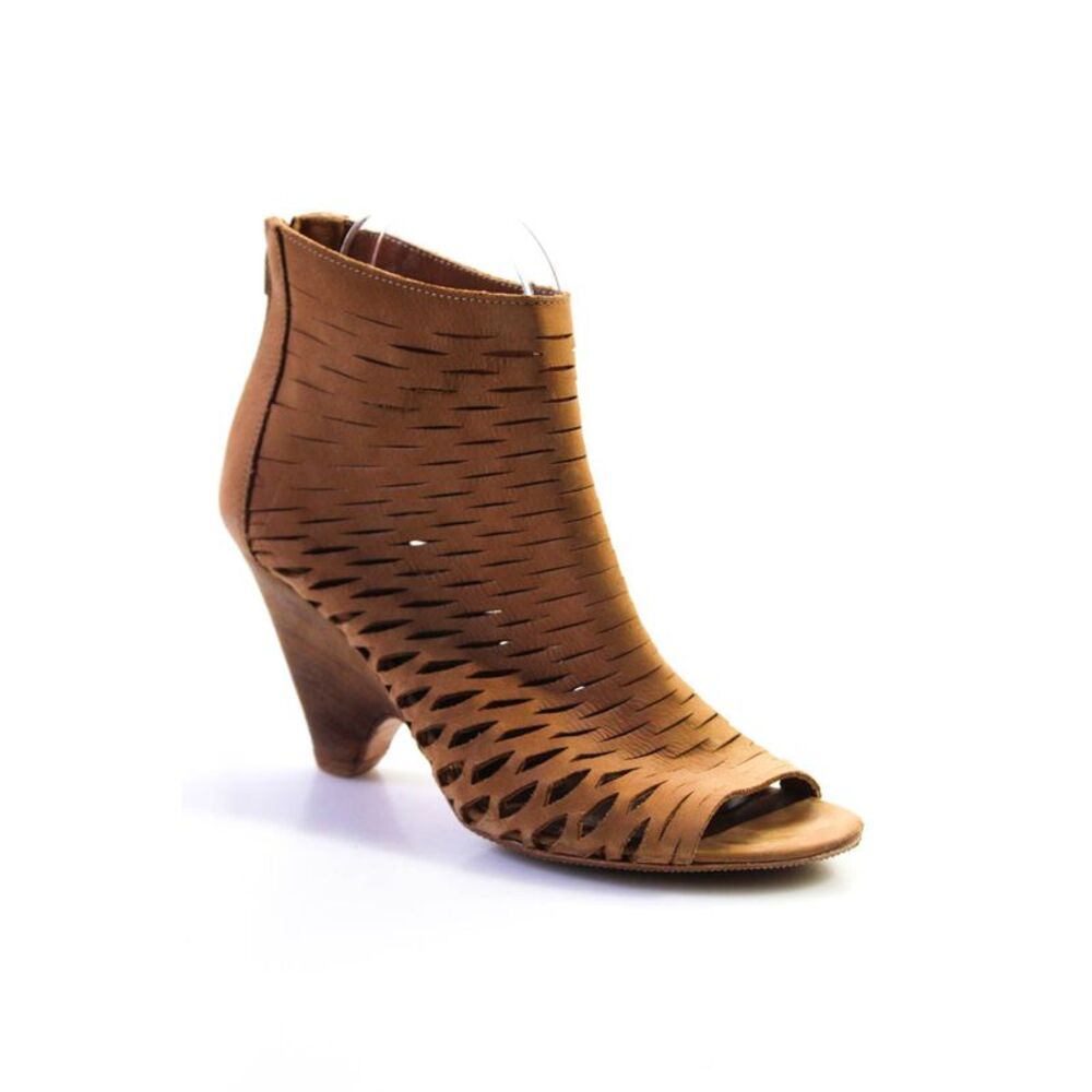 JFK Womens Perforated Leather Wedges Peep Toe Booties Beige Size 38 8